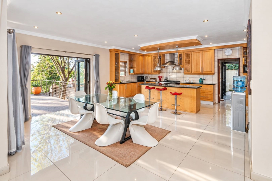 5 Bedroom Property for Sale in Birdwood Estate North West